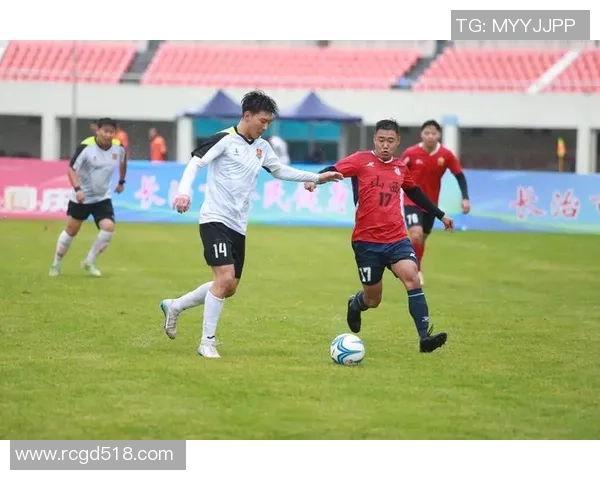 北京足球队配合引发热议球迷对战术执行与球员默契提出质疑